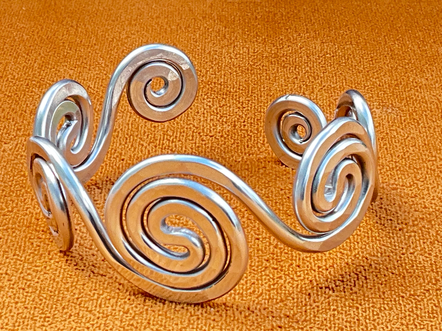 Spiral Geometry Statement Bracelet – Hypoallergenic Modern Metal Design