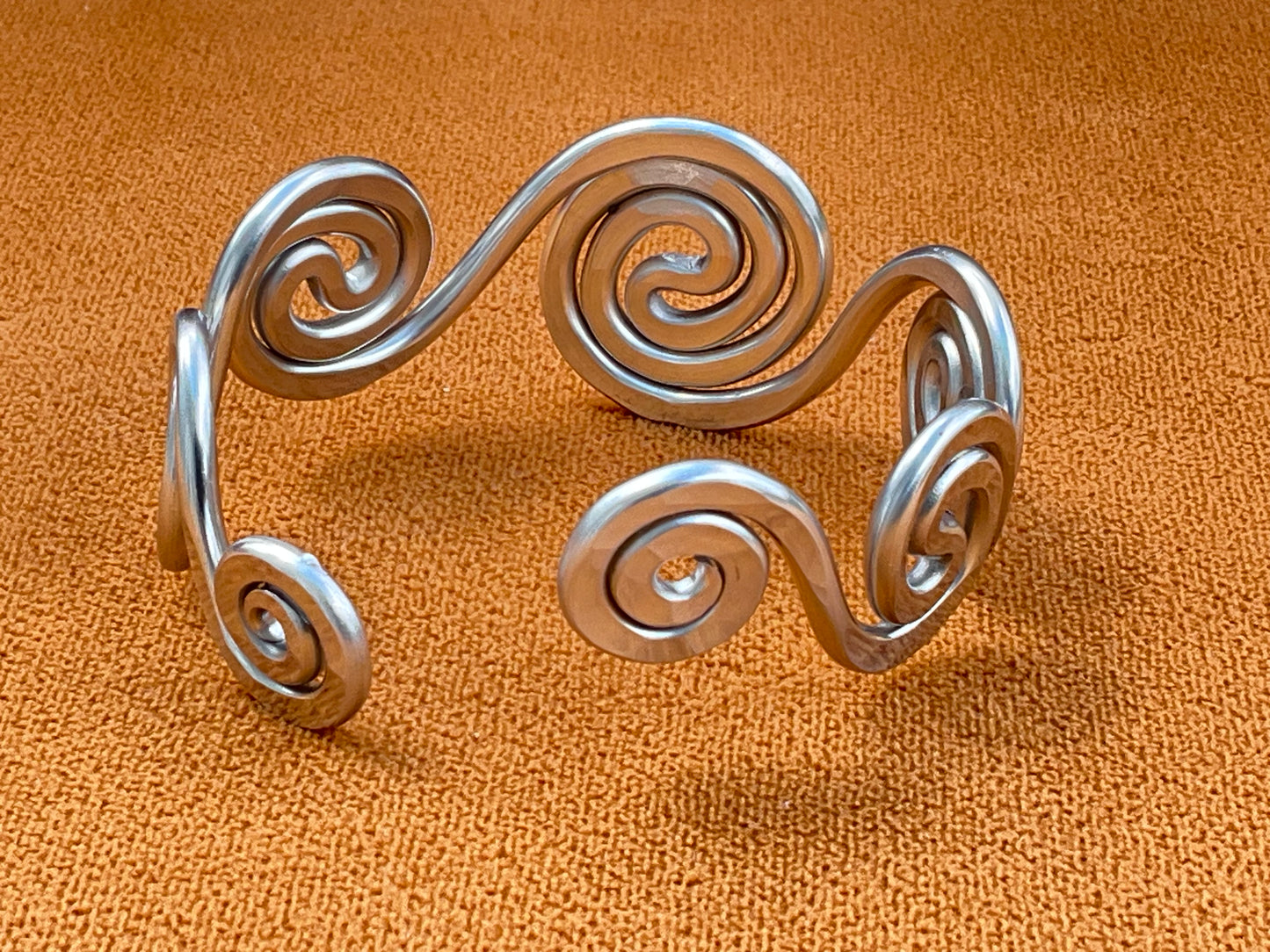 Spiral Geometry Statement Bracelet – Hypoallergenic Modern Metal Design