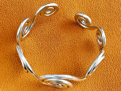 Spiral Geometry Statement Bracelet – Hypoallergenic Modern Metal Design